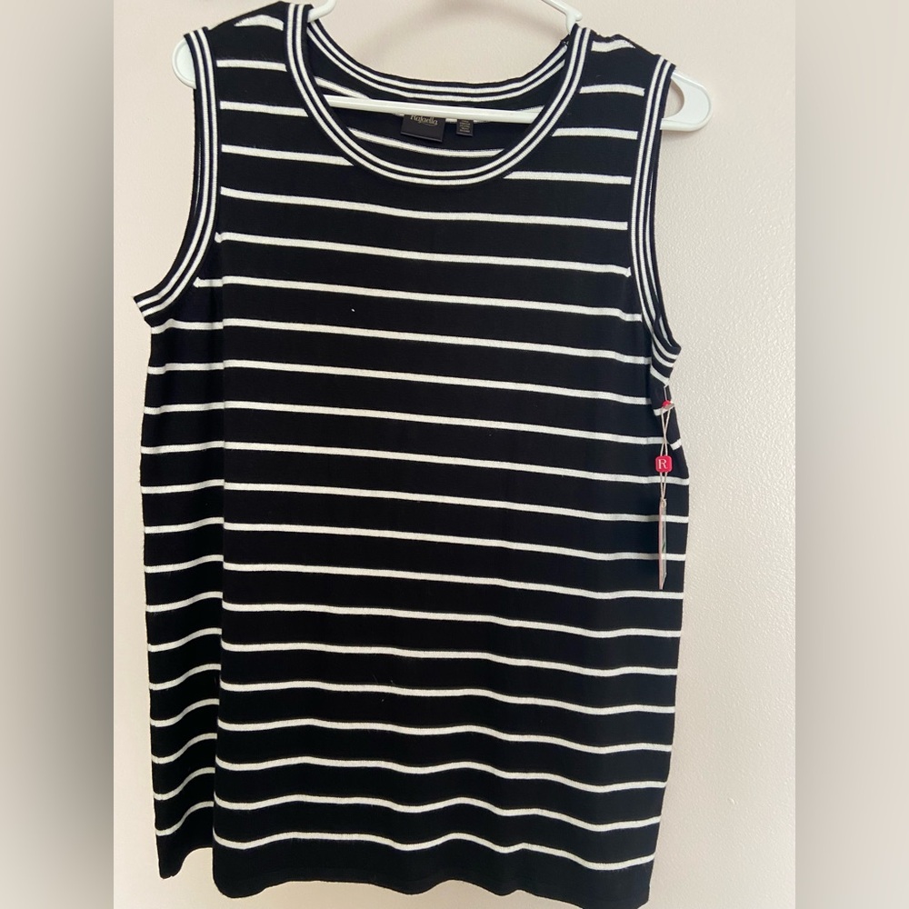 Rafaella knit tank top. NWT.
